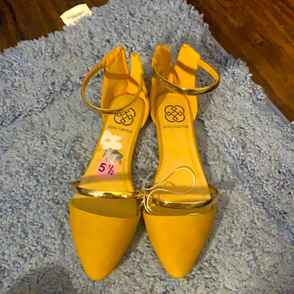 Casual shoes